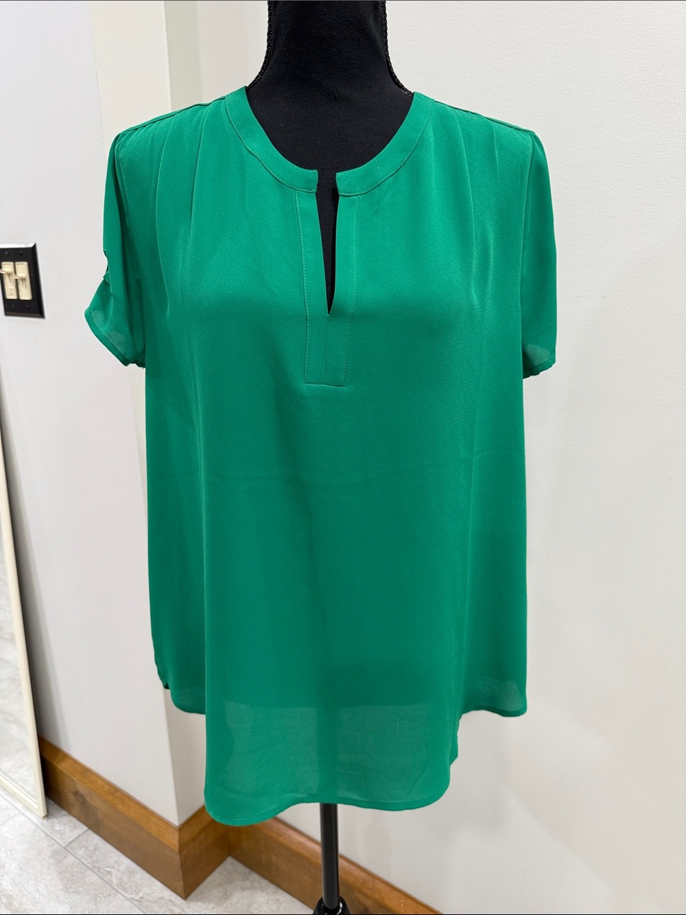 Pleione women’s Green Short Sleeve Blouse size S